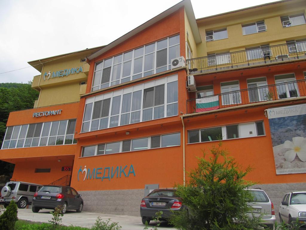 Hotel Balneo Comlex Medica Narechen Narechenski Bani Exteriér fotografie